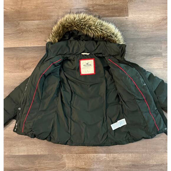 Hollister Women’s Down Puffer Jacket Small Green Faux Fur Hood Winter Coat - Picture 5 of 9